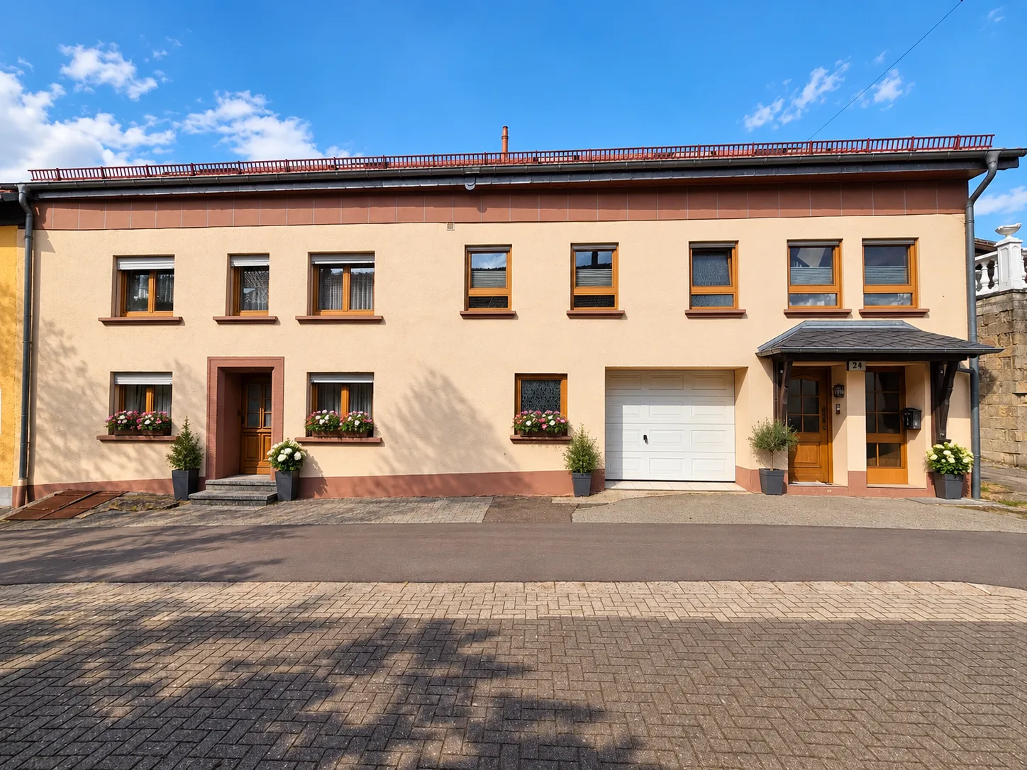 Zwei Immobilien in einer – vielseitiges Wohnkonzept in Mettlach-Orscholz